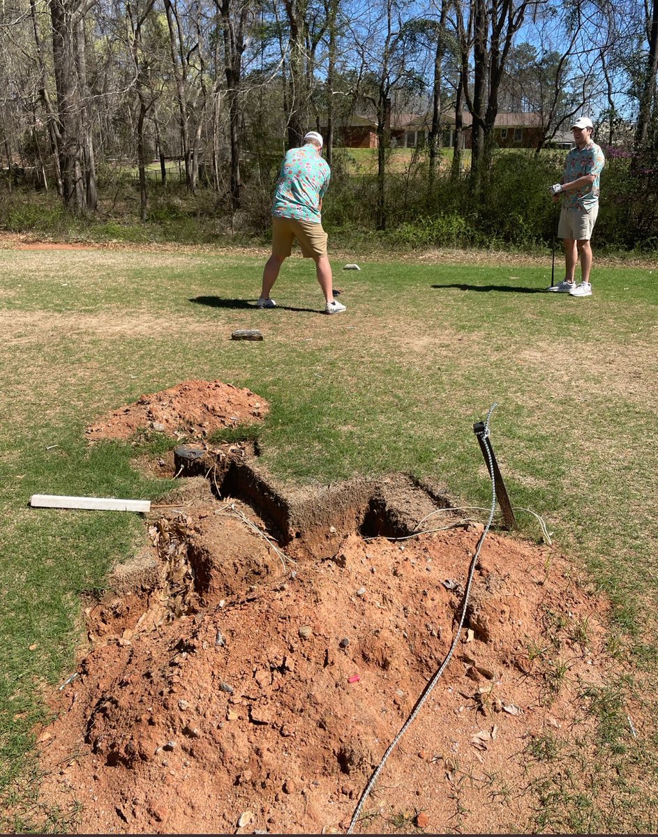 MiguelVegaTurf's tweet image. i fix sprinkler on 16. finally done