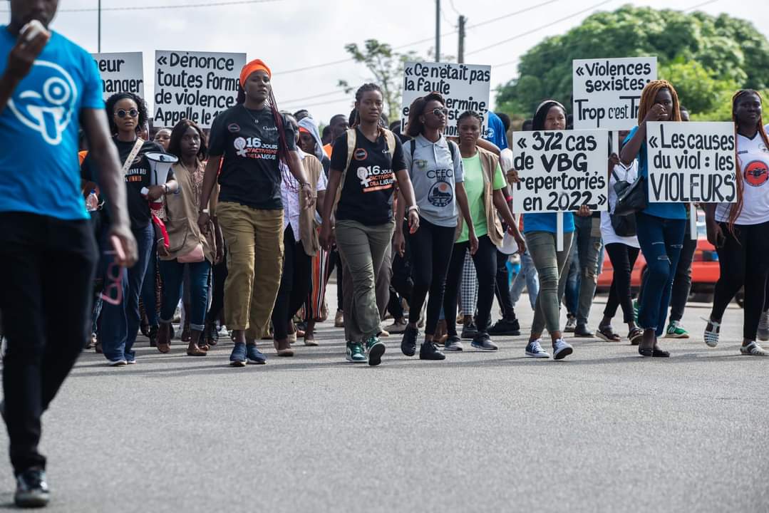 #JournéeDesFemmes, nous saluons:
✊ les féministes 
✊ les activistes communautaires
✊ les femmes défenseurs des droits humains
✊ les personnes du monde entier
qui continuent de s’impliquer dans notre mission commune d’un avenir numérique plus égalitaire

#JournéeDesFemmes