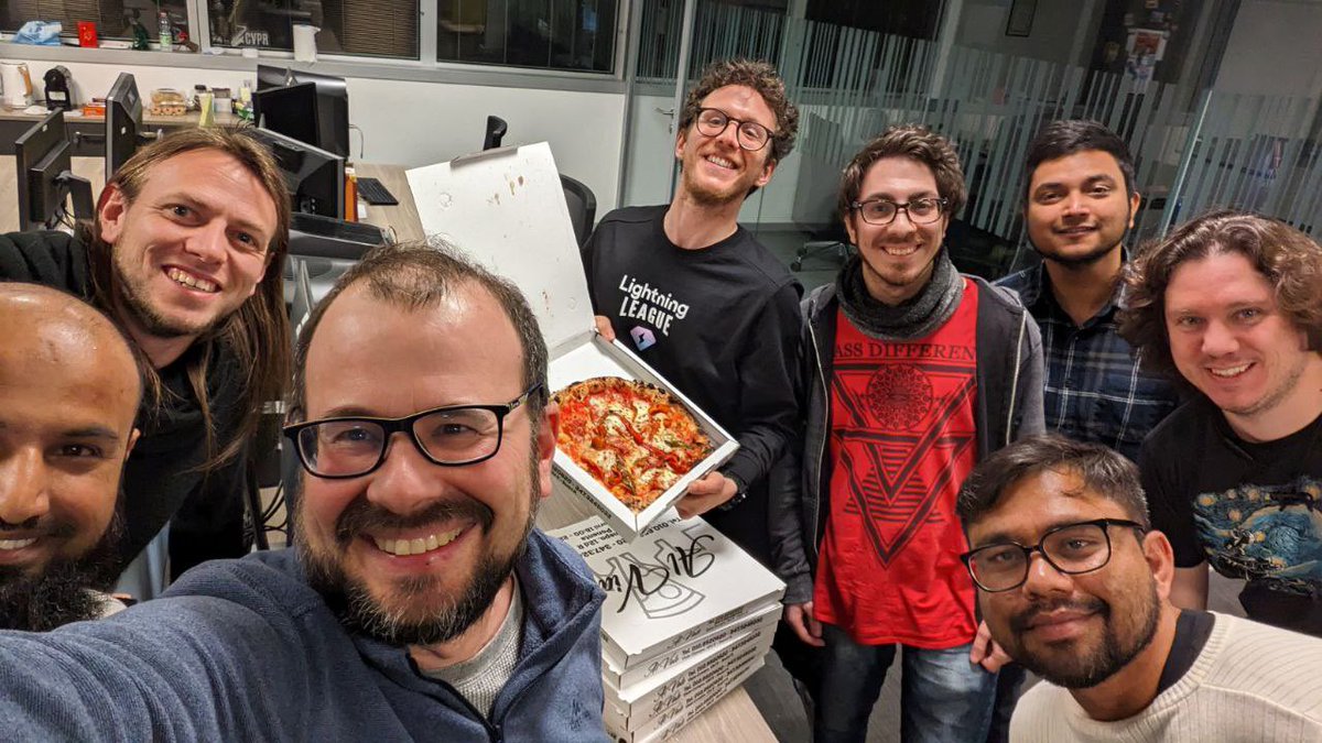 Our team is working hard for @ICCVConference! Deadline in the Italian style with pizza 🍕. Ready for the final push!

 #ICCV2023 #ComputerVision #DeadlineDay #Research