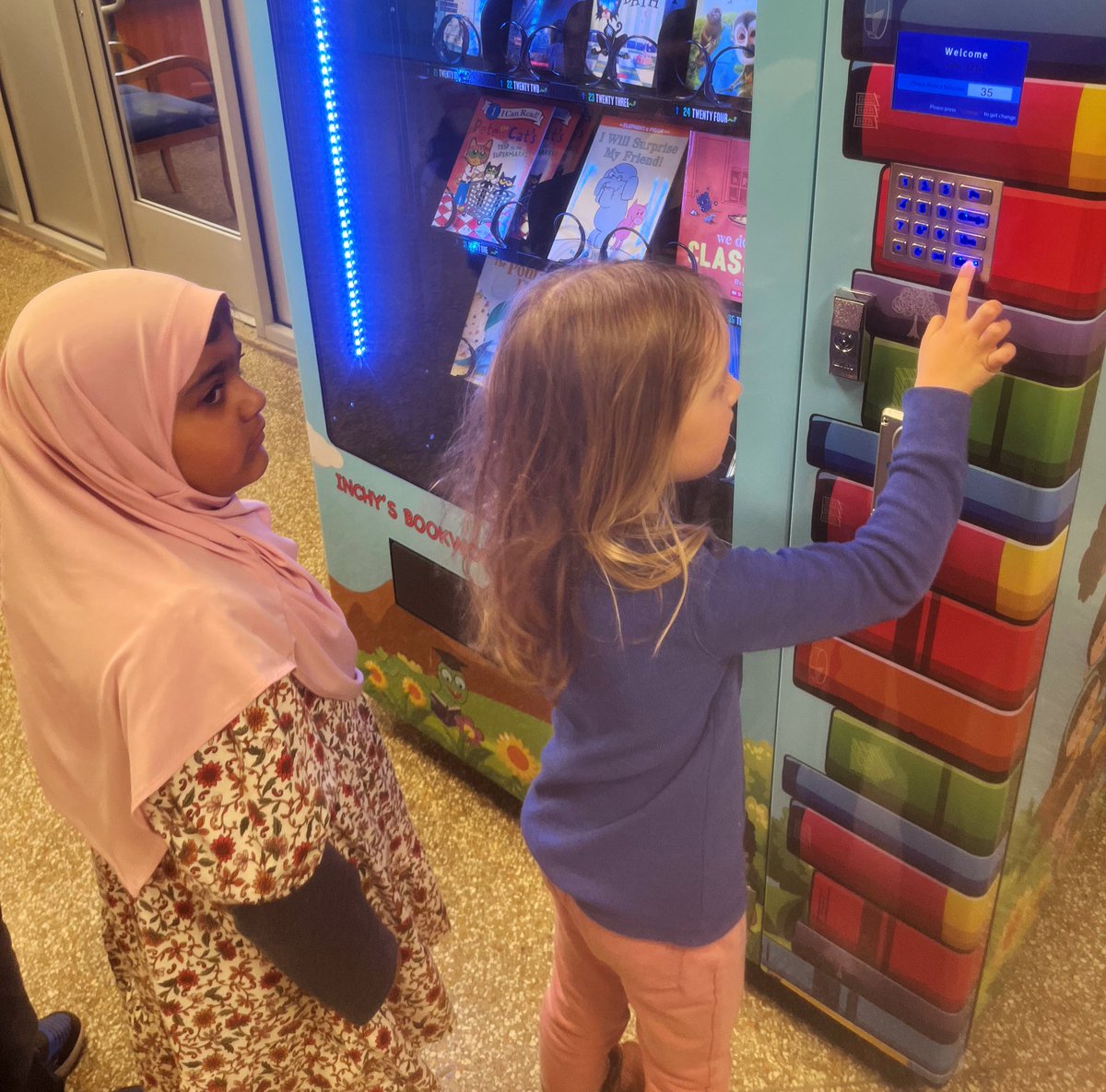 ConnorCougars's tweet photo. Congratulations to the students who earned a โCharacter Coinโ today!! Each student received a book from our vending machine! ๐๐พ#RPCREADS https://t.co/mGyJUGowGO
