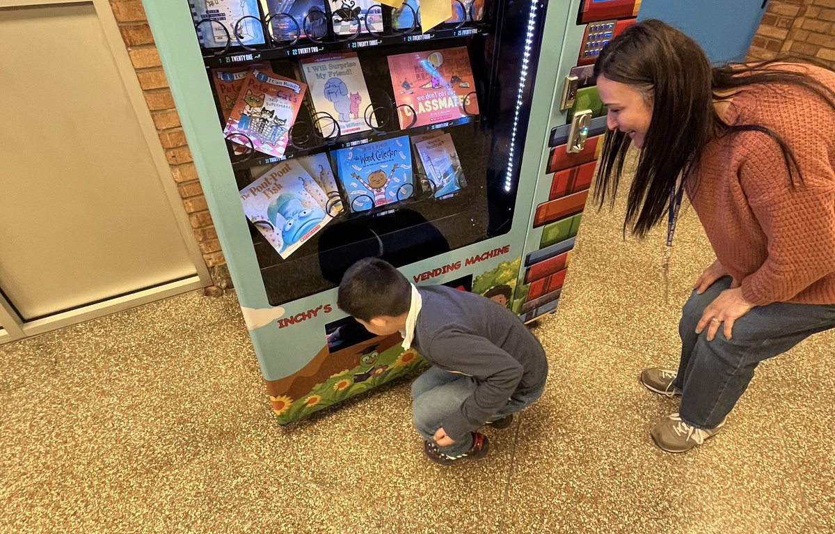 ConnorCougars's tweet photo. Congratulations to the students who earned a โCharacter Coinโ today!! Each student received a book from our vending machine! ๐๐พ#RPCREADS https://t.co/mGyJUGowGO