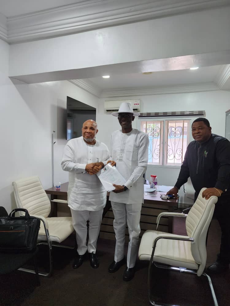 Chief Martin Agbaso has picked gubernatorial form of Labour Party. He will be running against Gov Hope Uzodima(APC) and Emeka Ihedioha(PDP).

Been hearing of him right when I was a boy, please how popular is he in Imo state politics?