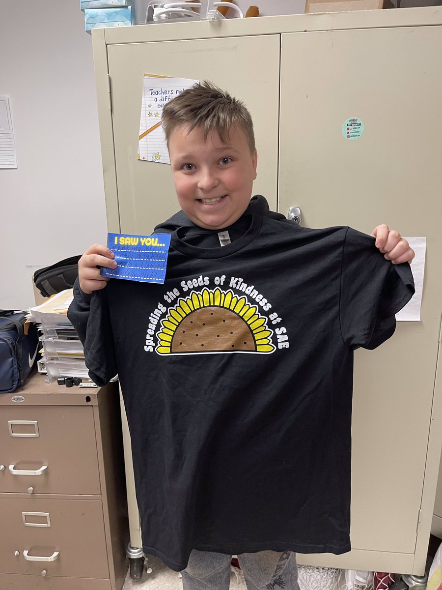 HealthyGlads's tweet photo. The 2nd phase of our Kindness Counts program has begun @southallegheny Elem. We are rewarding students for random acts of kindness toward their fellow students. Awardees are give a t-shirt to keep and wear with pride.
#spreadtheseeds
@DWMcDonald11 
@CalvertSAE 
@SAE_PTA https://t.co/VLat5ej5qd