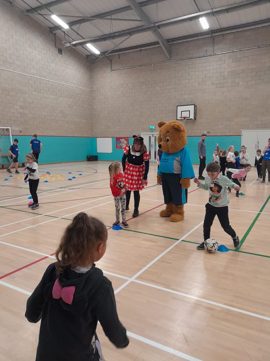 stathernprimary's tweet photo. Starting early! Our class 2 girls had a fantastic afternoon out! #letgirlsplay @MeltonBelvoir @claremarlow https://t.co/88gmWyTm6K