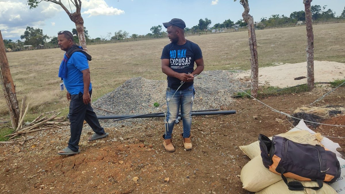 ⁦<a href="/SuperateRDO/">Supérate</a>⁩ en la instalación de riego para el casa sombra de Jagua Mocha, Higuey beneficiando a mujeres emprendedoras de dicha comunidad #MasqueunaTarjeta  #EstamosCambiando ⁦<a href="/GloriaReyesG/">Gloria Reyes</a>⁩ #RegionalEsteII