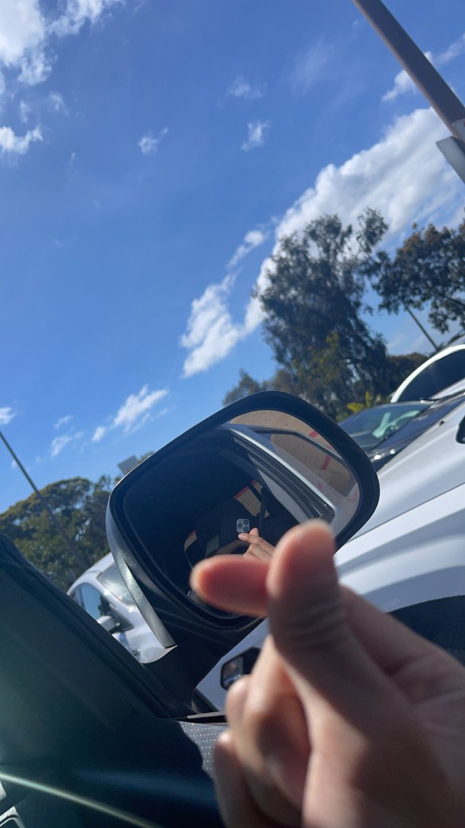 Alex.HYPE | The Blue Guy 💎 tweet media