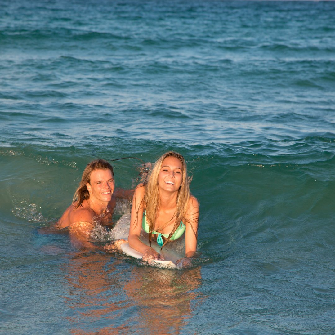 TGuanacaste's tweet photo. For those of us who do not tire easily and really want to learn how to ride some waves on the open Pacific. Why not try an entire day of surfing?
https://t.co/vVNI1OkuW5
#guanacaste #costarica #surfinglessons #puravida #playagrande https://t.co/FdwVcAV58z