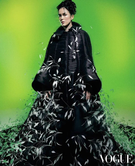 robert wun's ss23 couture collection feature in vogue hong kong (march 2023) photographed by oscar chik 