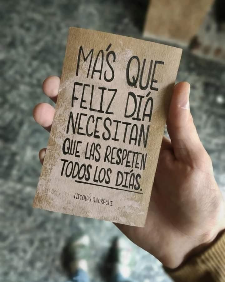 El día internacional de la mujer es resaltar el empoderamiento y las oportunidades para las mujeres. Ver crecer a una mujer y romper los estereotipos de no ser capaz de no lograr un sueño, eso ya quedó atrás. Feliz día a todas esas mujeres que salen siempre adelante 💪💚💜