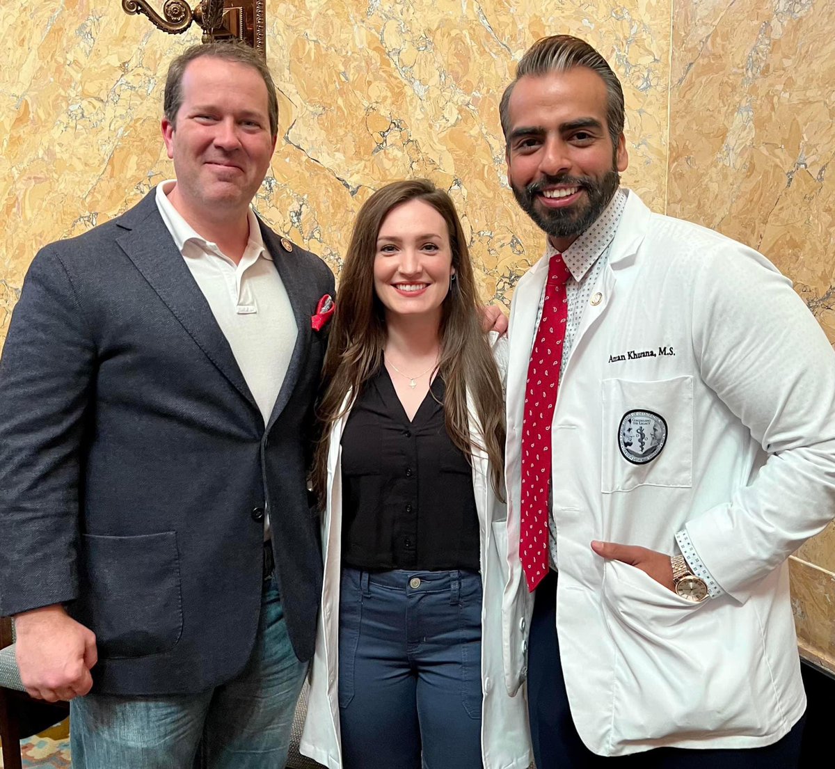 DOsofMOMA's tweet photo. Victoria Ross, DO, our MOMA Value Task Force Chair, had the opportunity to serve as Doctor of the Day at the Mississippi State Capitol. She is pictured with Representative Fred Shanks and a student attending LMU-DCOM. #DOsofMOMA #Doctoroftheday https://t.co/SiGLGLU9sy