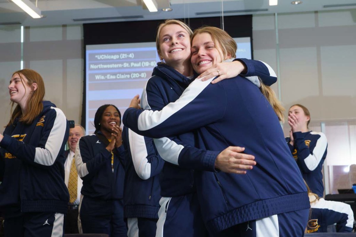 Happy #internationalwomensday!! Let's celebrate the strength, power, intelligence, kindness, bravery, and ambition of our Blugold women today and every day 👑 #uwec #blugolds

📷: UWEC Photography