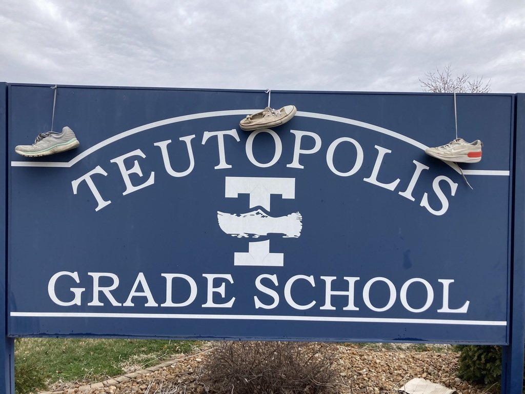 Teutopolis Unit 50 on Twitter "Teutopolis Schools have "SHOE MANIA