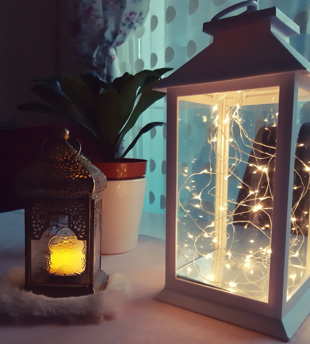 قَرُبَتْ شعَائِرُهُ وزَادَت بَهْجتِي
رَمضانٌ بي شوقٌ إليكَ كَبيرُ 💜