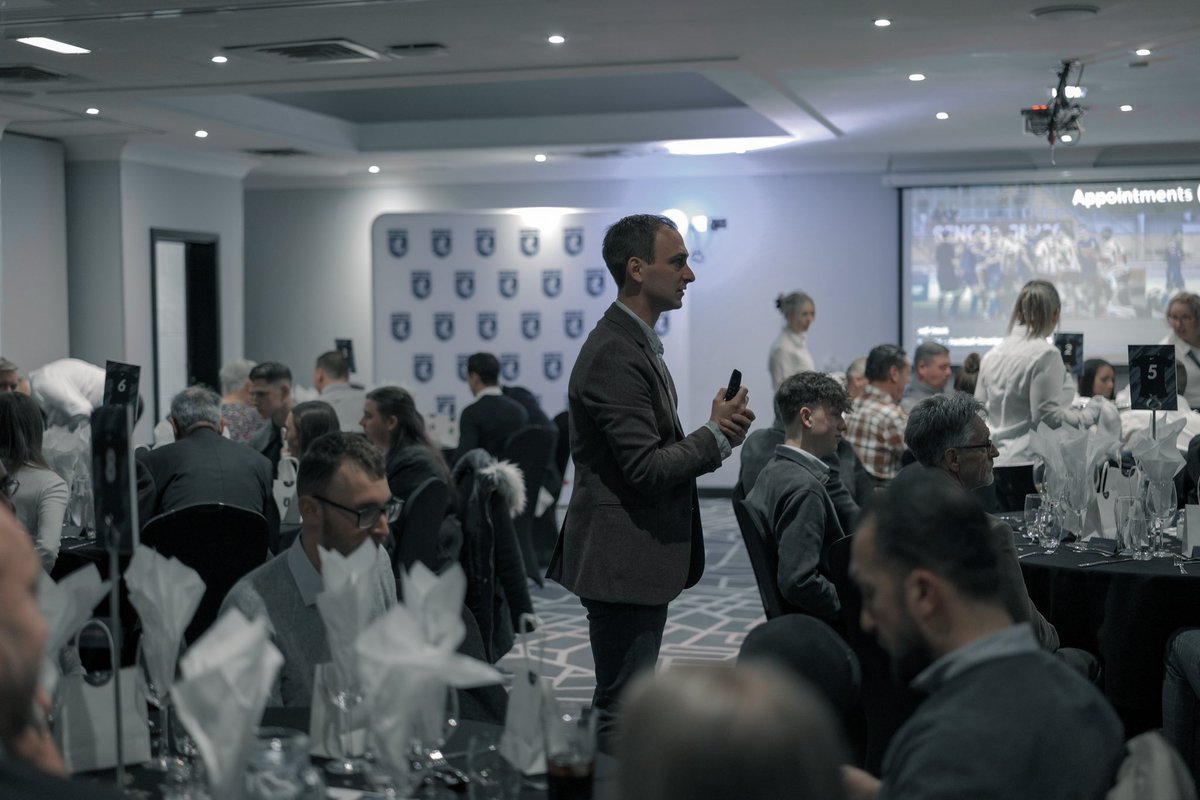 harrybristow_'s tweet photo. Filming and taking photos at @KentFA Referee event tonight at the village hotel 🎥 https://t.co/ErRUlRy8PH
