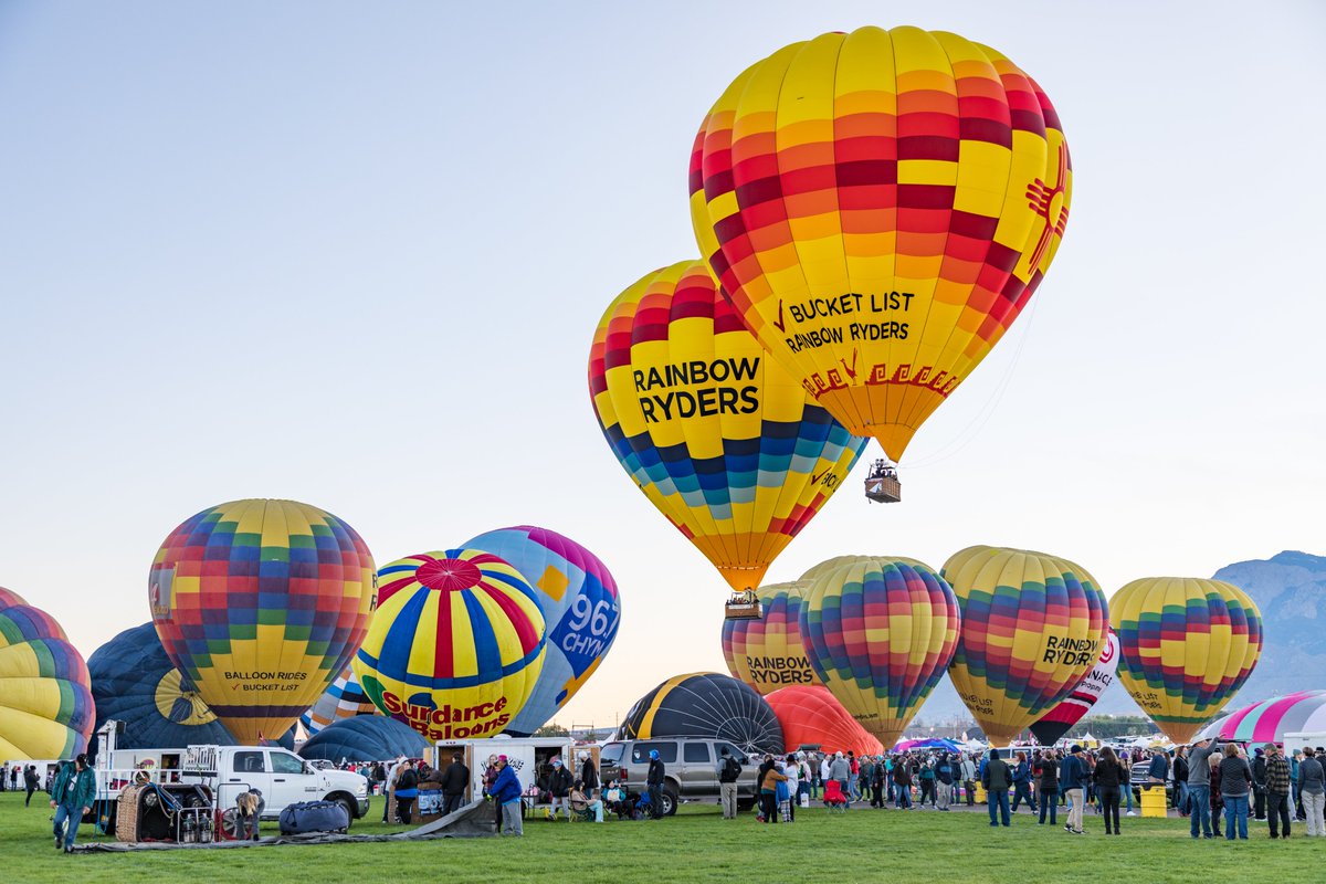 balloonfiesta's tweet photo. There is only one option when it comes to taking a flight from Balloon Fiesta Park during Balloon Fiesta. Visit our website to learn more about the process with Rainbow Ryders, the official Balloon Fiesta ride concessionaire.  https://t.co/sTNjM6OfbH

Photo Credit: Victor Banta https://t.co/B9bH8tEGju