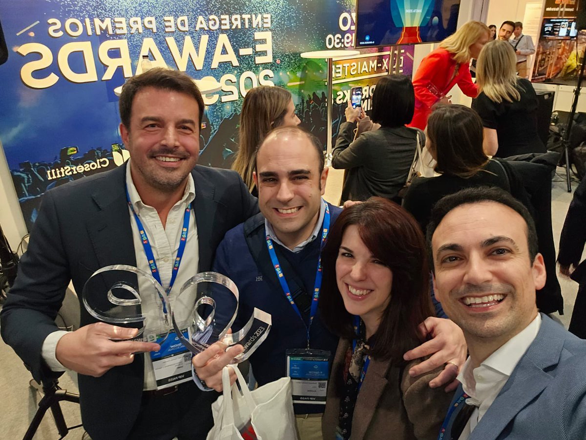 Hemos ganado el premio a mejor #startup #ecommerce en los #eawards2023 #eshowbcn23. Muchas gracias a @CloserStill1 y felicidades a todo el equipo de #winekata