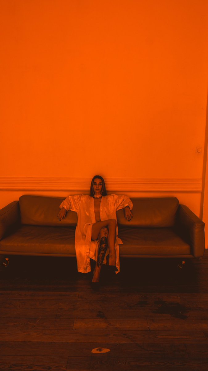 Good night 🌙 
📽️ PARTYNEXTDOOR - split decision 💔