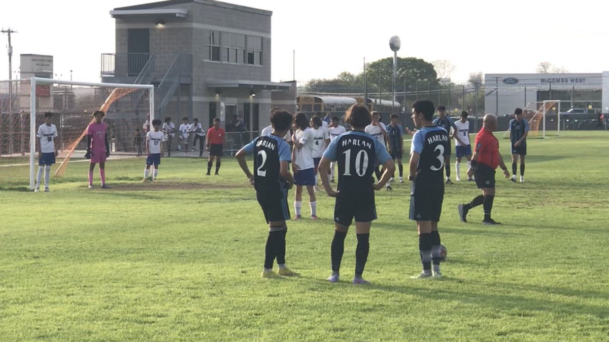 mattallentx's tweet photo. Caption this stacked photo with @HarlanSoccer’s @jacobbvb02 @oscarvalencia_1 &amp; @Pinela13A. https://t.co/0Rm3C1Tara