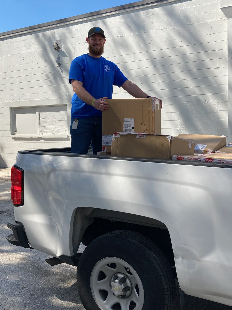 SVdP_SP's tweet photo. A big thank you to Pam and her son Kris, who recently donated over 6,500 pairs of @Bombas socks to distribute to #NeighborsInNeed throughout the community. "It's so wonderful to give to something so meaningful." #SharetheCARE #dogood #actsofservice #endhomelessness ๐๐งฆ๐ https://t.co/GieuIGKihJ