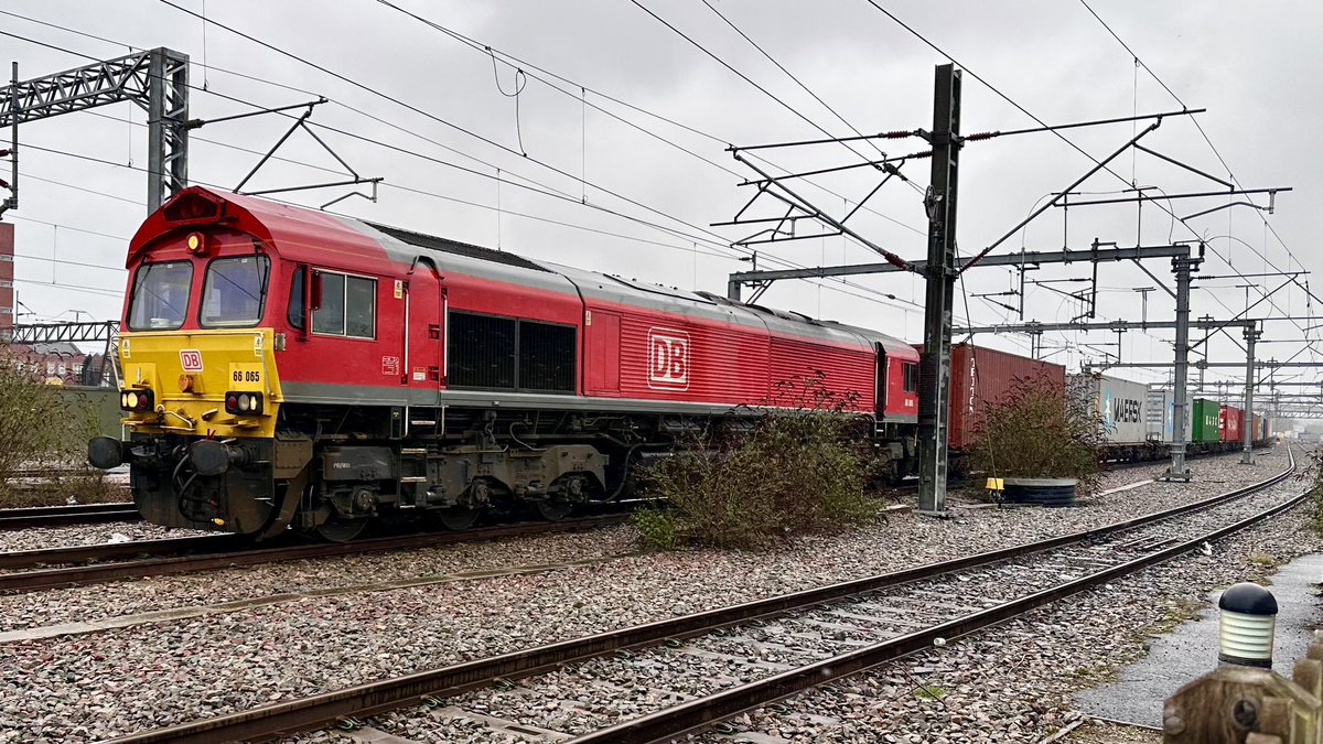 Spent #IWD2023 driving this wonderful lady in red, 66065. The best way to celebrate #InternationalWomenDay2023! Doing it for the ladies!! ♥️ 

#Trainee #TrainDriver #Female #FemaleDriver #Train #Driver #TeamRed #WomenInRail #WomenEmpowerment