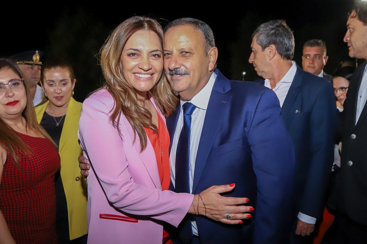 AdrianLaRioja's tweet photo. El Dato Político: 

@TeresitaMadera 

@QuintelaRicardo “representa la síntesis de nuestro proyecto y además es un gobernador muy querido por la gente». ha demostrado coraje y mucha capacidad de gestión y demostró ser un hombre que toma decisiones políticas “ https://t.co/u3MrWeBAiU