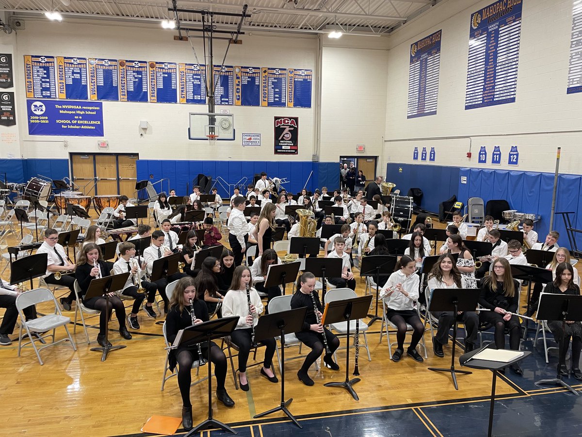 dcpvfd113's tweet photo. ⁦@MahopacSchools⁩ 6th and 7th Concert Ready https://t.co/DiUh9WW9n3