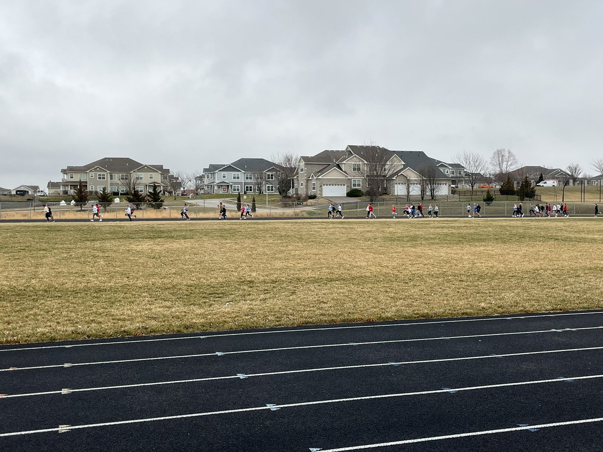 sabercattrack's tweet photo. Track clinics were a huge success thanks to our kids being ready to go!! Thanks for a fun week 1- don’t forget to practice over the break and be ready to train hard when we get back! #mySTrocks #opsfortheirfuture @_STMS233 @sabercathoopsq @pebubba https://t.co/GukdhljKXB