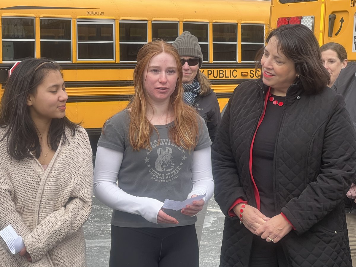 Jennifer Thomas tweet media