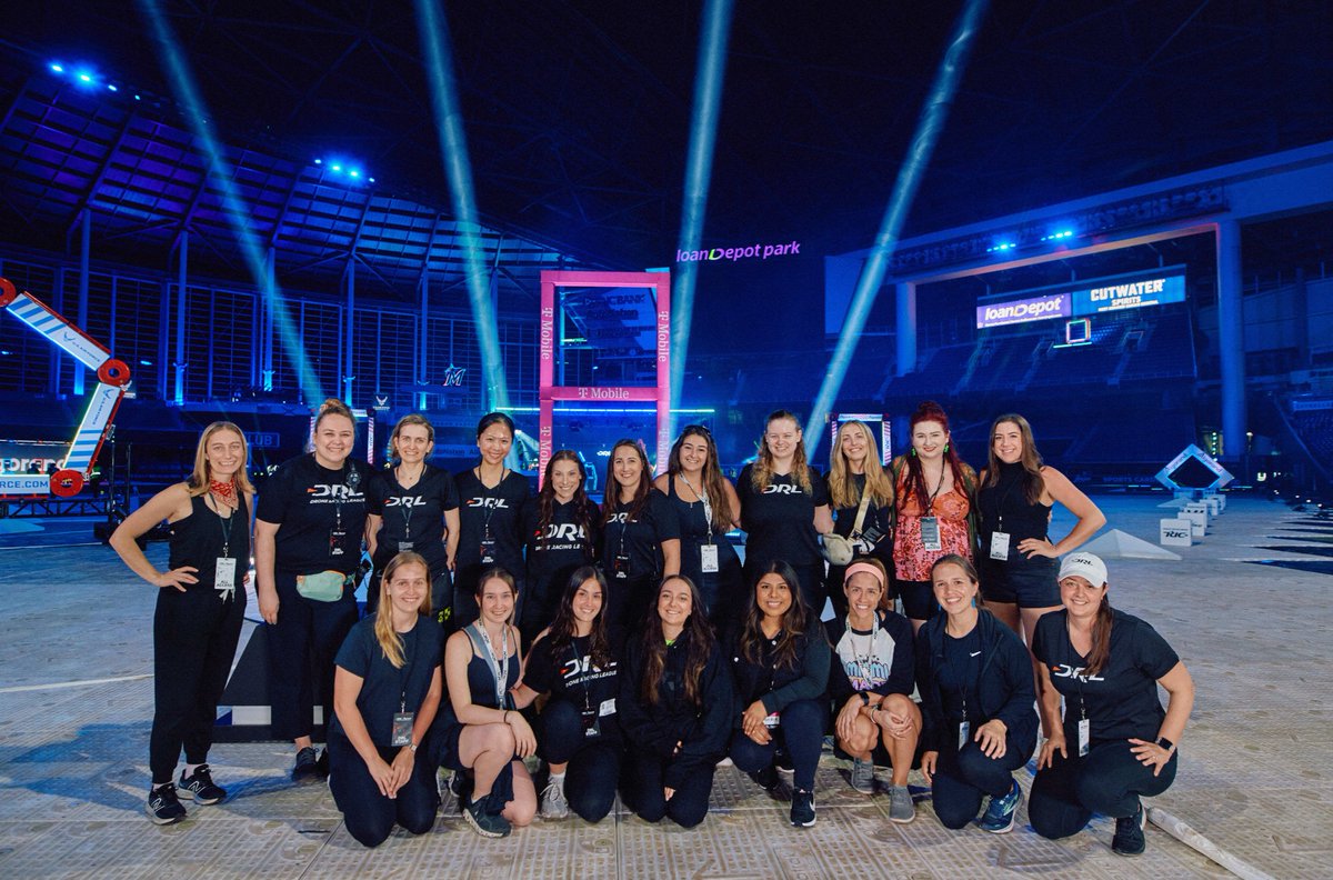 Happy #IWD2023!! Thank you to all who lead the way. 

Who run the drones!? GIRLS. @droneraceleague