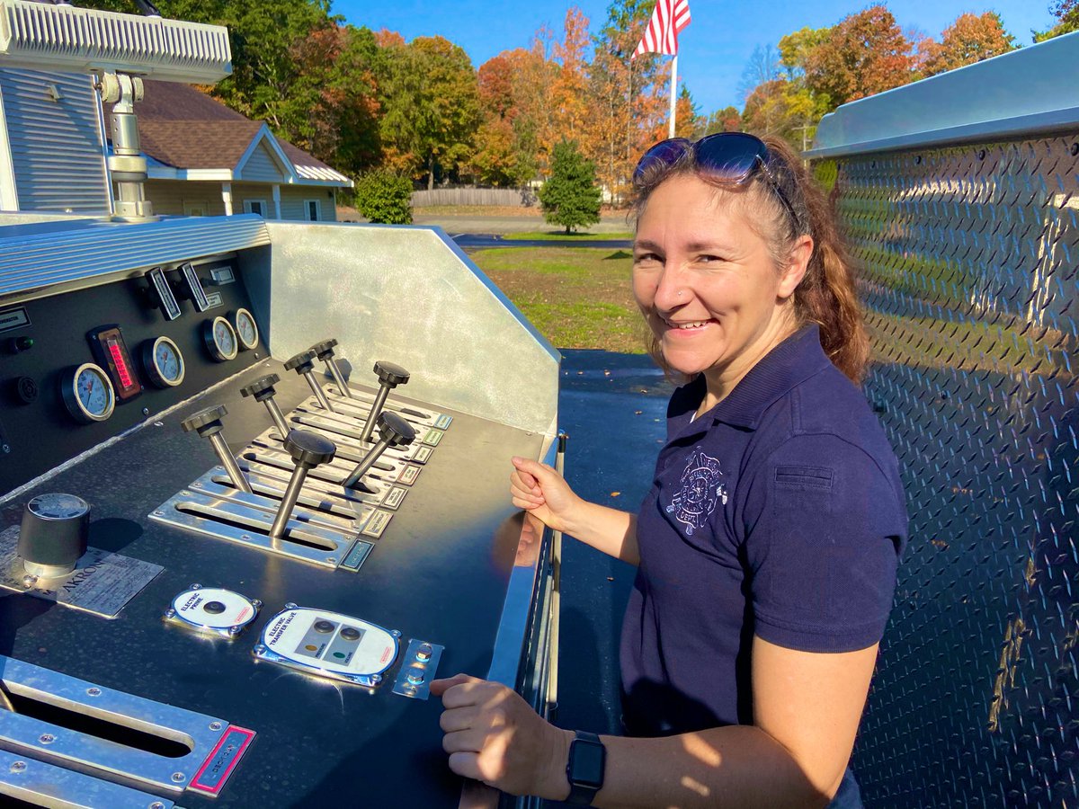 npff5312's tweet photo. On this International Women’s Day, we want to thank the women of the Newbury Fire Department for their tireless efforts to keep the community safe and healthy. https://t.co/v4w6ol5muV