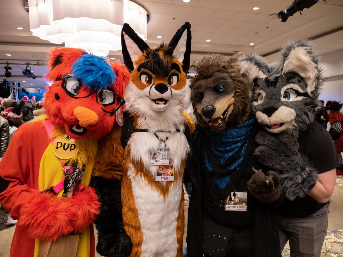 ryzote's tweet photo. Two more #VF2023 photos with @box_doom and @Benjadumb 
📷: @scarobs https://t.co/K2KlR8TXqB