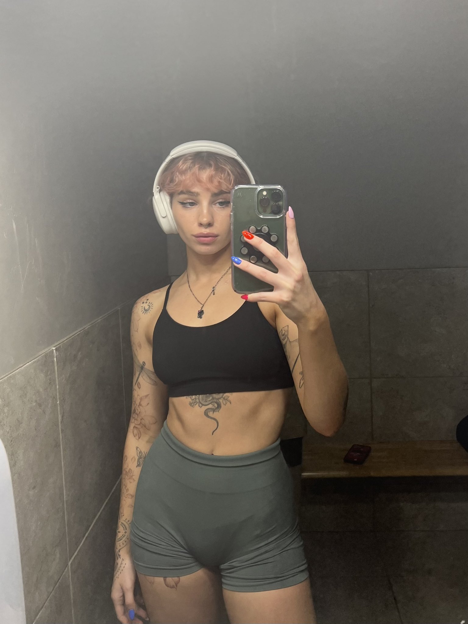 em on Twitter: "can i be ur gym crush? https://t.co/fCAbEQfy0T" / Twitter