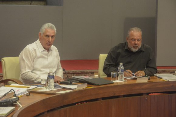 El mejor tiempo que se utiliza en la programación de los cuadros y de nuestras instituciones, es el tiempo que se está en la base”, subrayó el Primer Secretario del Comité Central del Partido Comunista y Presidente de la República, Miguel Díaz-Canel Bermúdez. #LatirAvileño