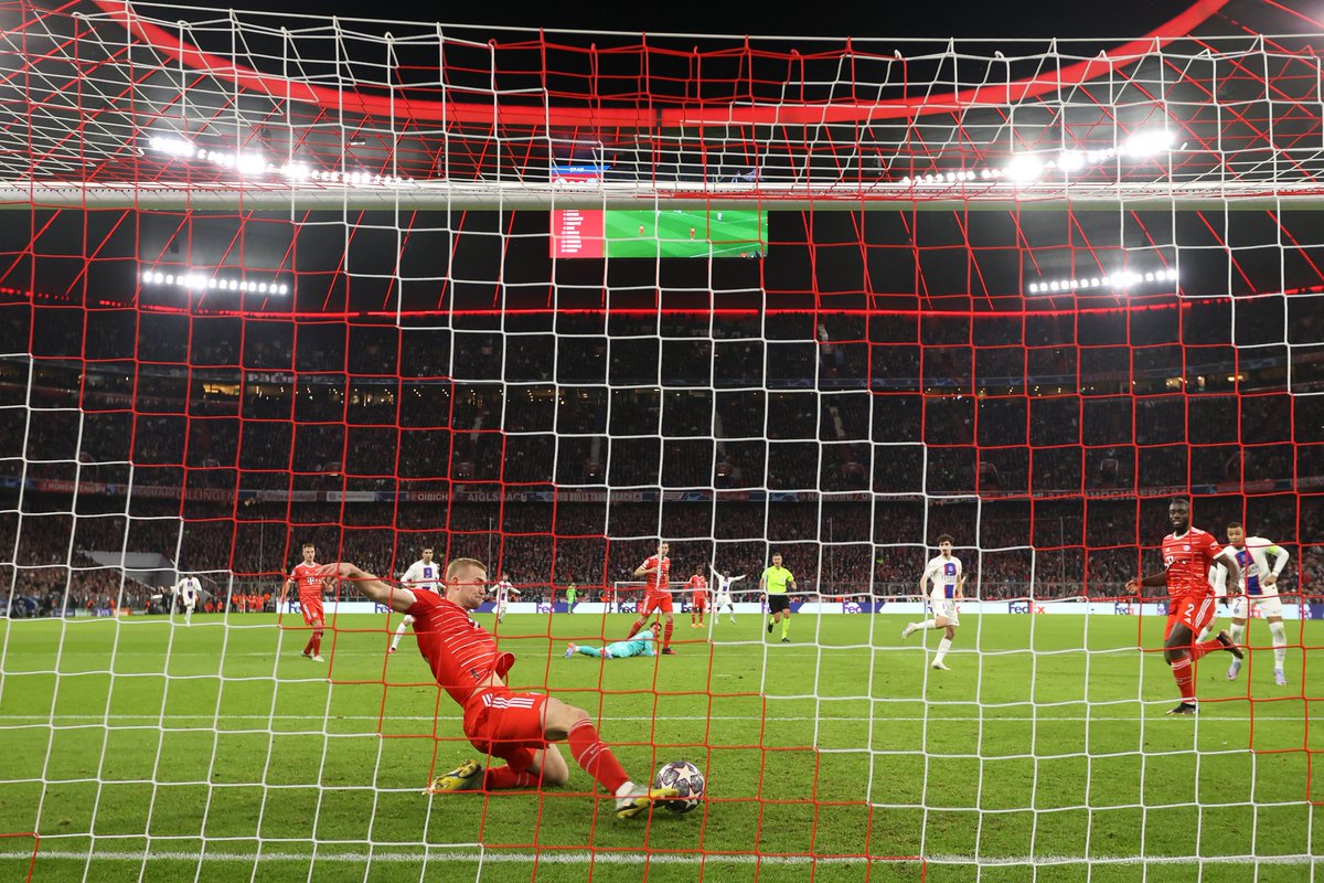 FCBayern's tweet photo. ⛔ 𝗠𝗔𝗧𝗧𝗛𝗜𝗝𝗦 ⛔ 𝗗𝗘 ⛔ 𝗟𝗜𝗚𝗧 ⛔ https://t.co/03wFyVGmi2