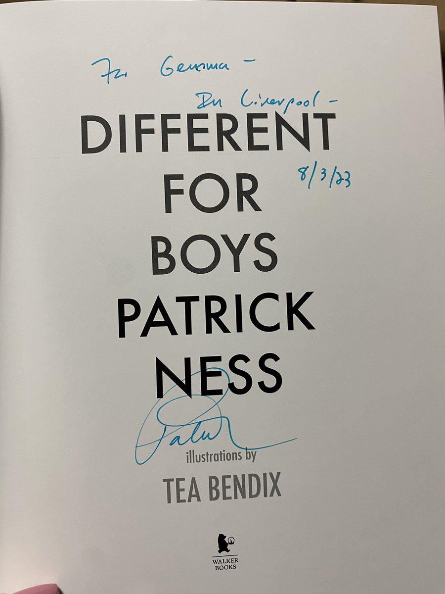 Patrick Ness @WaterstonesLPL tonight ☺️ Very funny chat, I can’t wait to read his new book #DifferentForBoys 🌈🏳️‍🌈