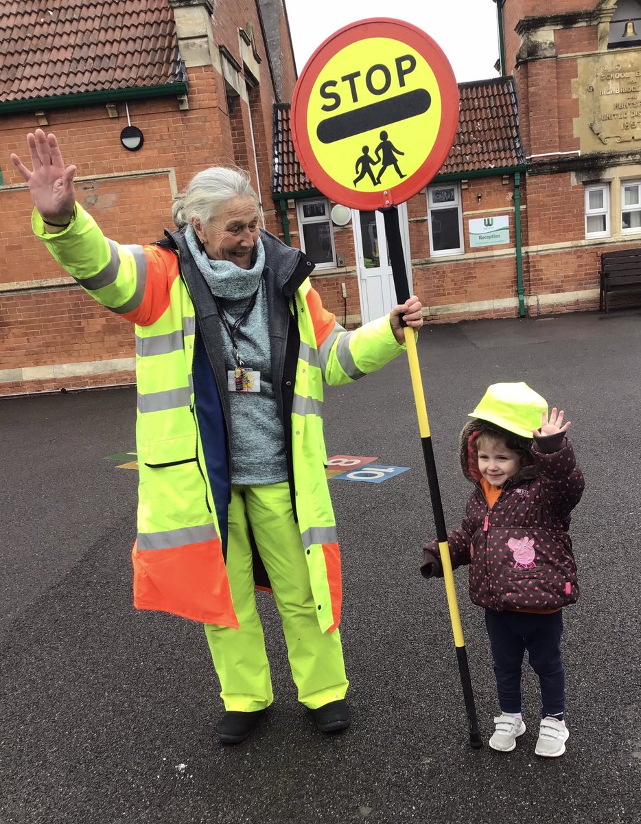 LL_WHuntspill's tweet photo. Our learning intention for the next two weeks is around people who help us.
Our lollipop lady, Heather, came and spoke to our Little Learners about her job and how she helps to keep us safe. We even had a go at being a lollipop person, just like Heather!
@TheHuntspills @_TPLT_ https://t.co/1ydnEhWeMT