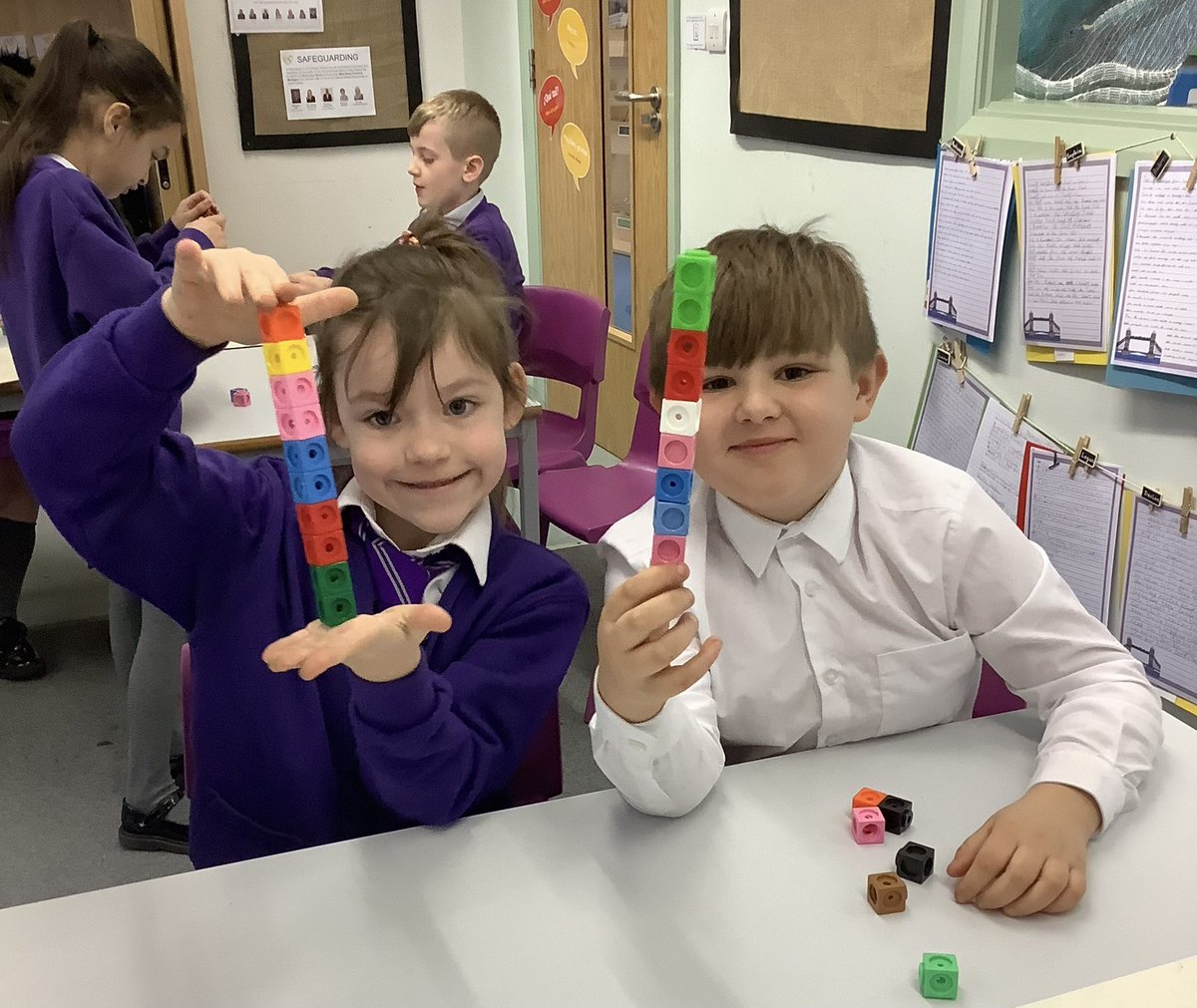 BirchwoodCE's tweet photo. Year 3 had fun learning about how to make wholes from unit fractions today! Can you guess what the unit fraction was? #bcepsyear3 #bcepsmaths https://t.co/CbDP8pQie3