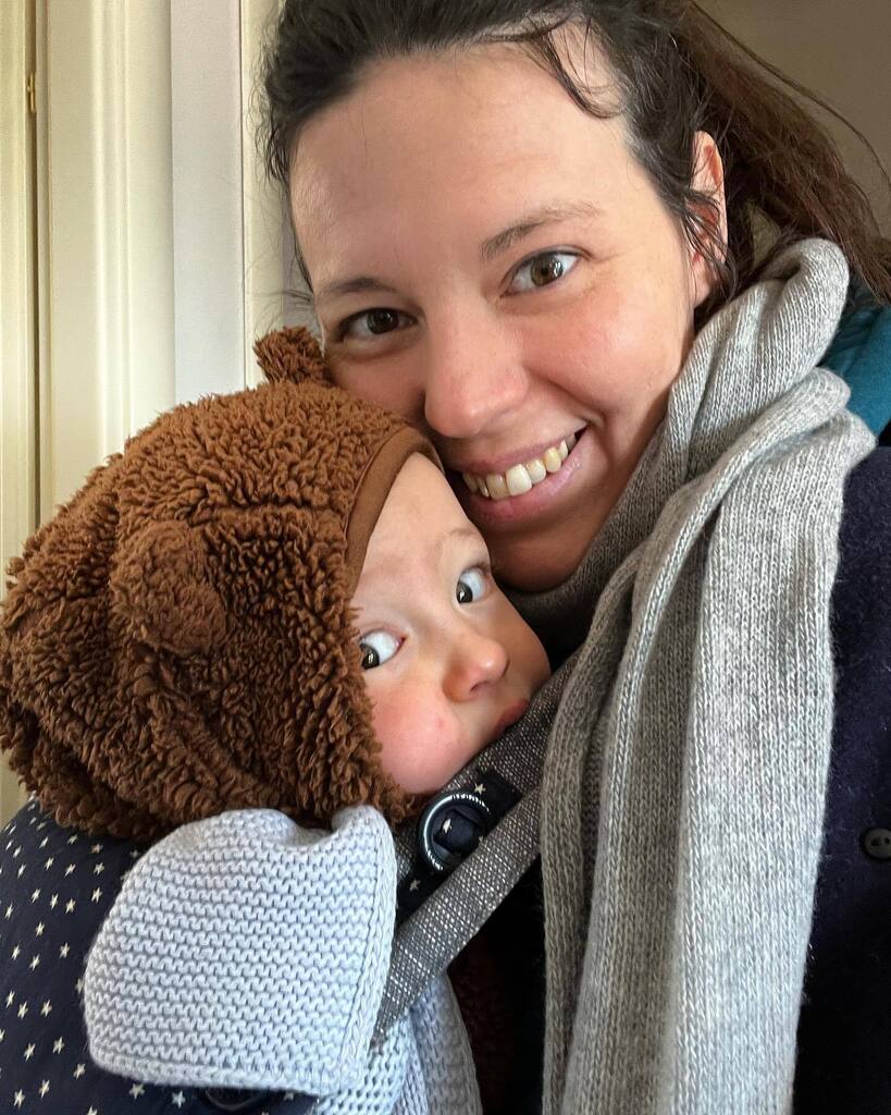 giuglino's tweet photo. Nel mio primo otto marzo da mamma penso:
🌼 ai dati su occupazione femminile e maternità: solo il 53,3% delle donne con bambini di meno di sei anni ha un lavoro, a fronte dell’89% dei padri nella stessa situazione;
🌼 a come crescere un figlio femminis… https://t.co/QNDqA8Pzig https://t.co/yRonPU6PTu