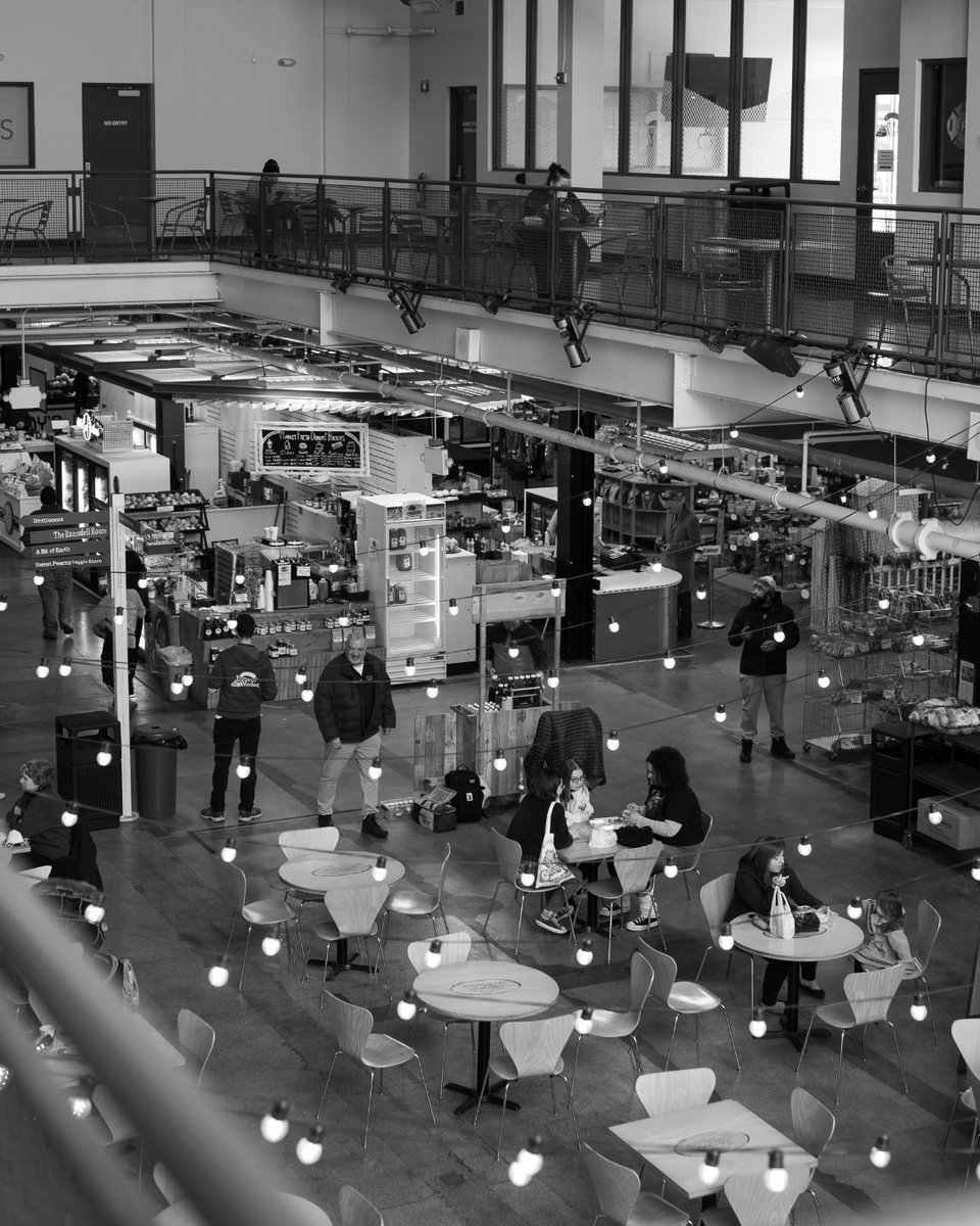 The calm before the lunch rush. 
Sit under the lights and enjoy a meal with us tomorrow. Open 9am-5pm. #flintfarmersmarket #publicmarket #flintmarket
