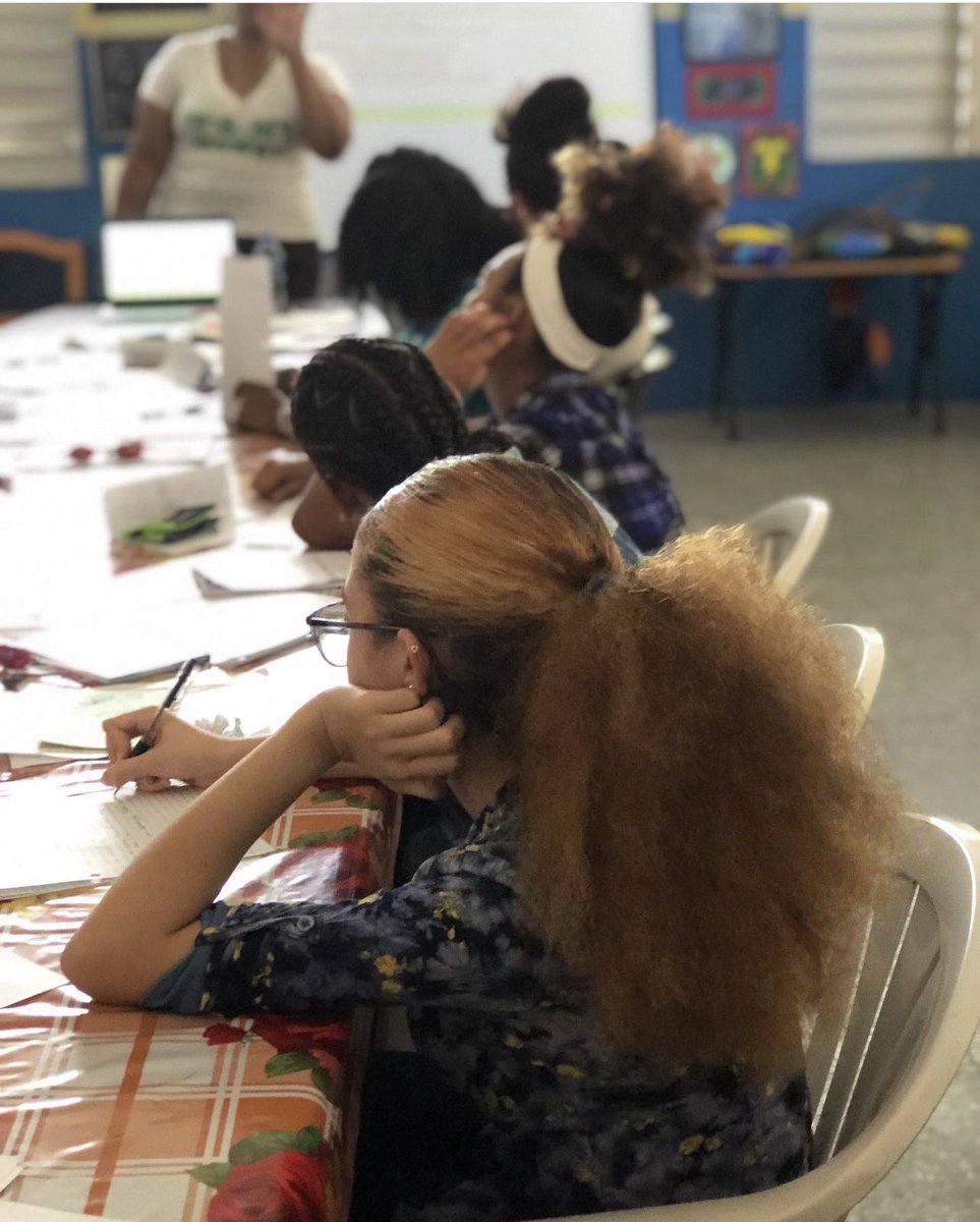 itsmymoney_'s tweet photo. Happy International Women’s Day to all queens. I am from CT and I am sharing a couple of pictures of me teaching personal finance at an all girl school in Trinidad - so I also celebrate me.
Swipe ➡️ to see pictures from two separate years.
#itsmymoney #trindad https://t.co/f3XR9adWAQ