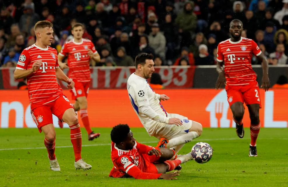 alimo_philip's tweet photo. 👀 All eyes & attention on Lionel Messi
#Messi𓃵|#BAYPSG|#PSG|#UCLB https://t.co/X99jdJRKmS
