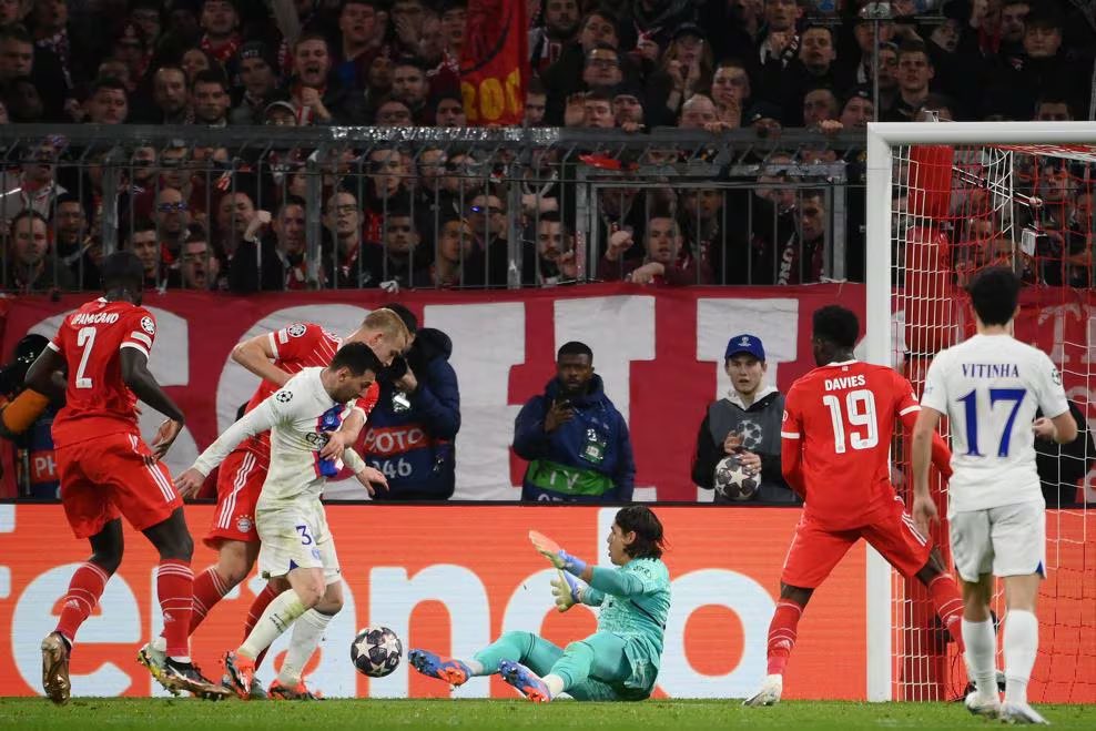 alimo_philip's tweet photo. 👀 All eyes & attention on Lionel Messi
#Messi𓃵|#BAYPSG|#PSG|#UCLB https://t.co/X99jdJRKmS