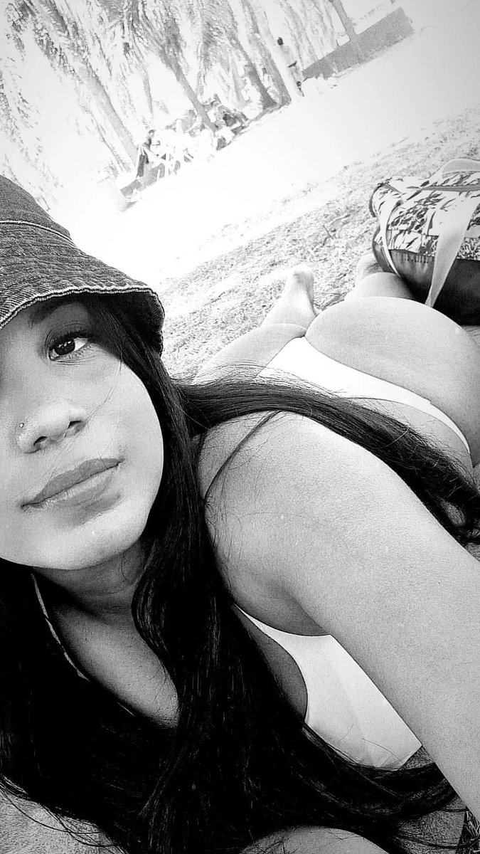 Melanie tweet media