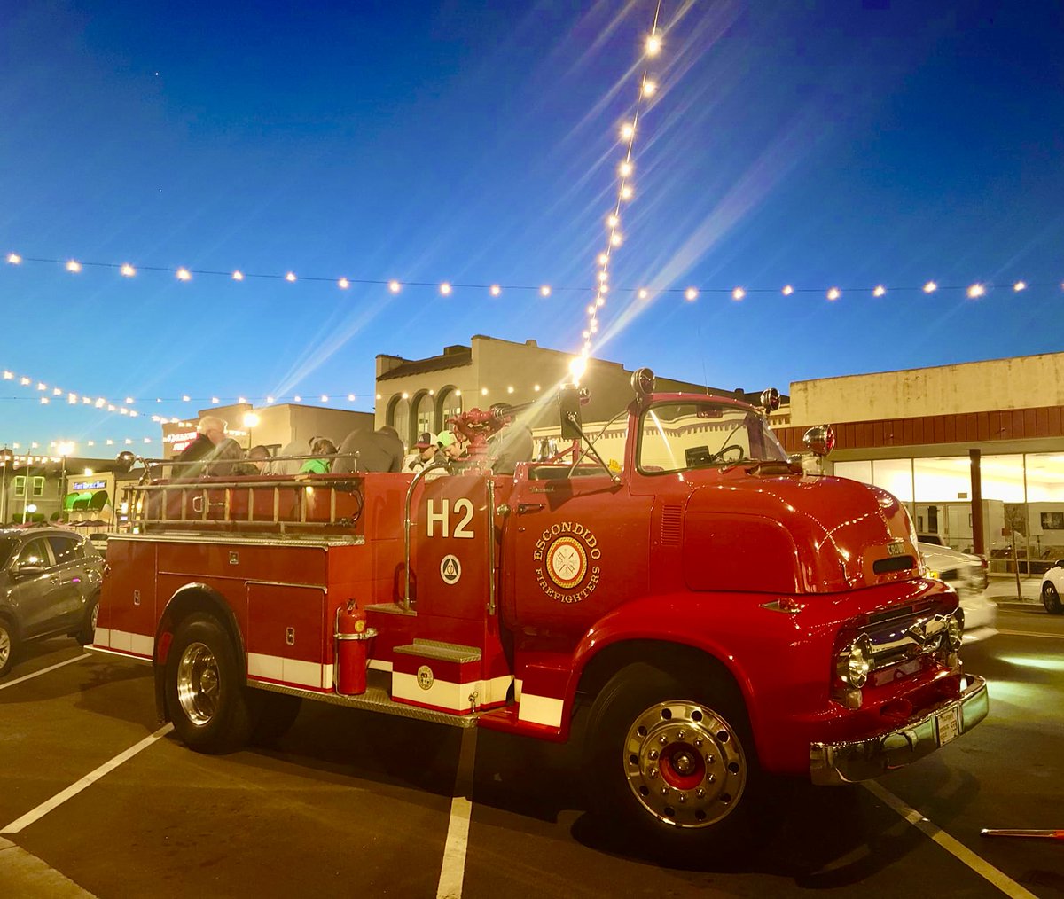 Plan9Alehouse's tweet photo. Thank you to everyone who came out last night to support the Boot Drive Fundraiser benefitting the @BURNINSTITUTE
And a special thank you to our @EscondidoFire for the their support! Cheers to many more!
#Plan9BeerCo #DowntownEscondido #BurnInstitute #Fundraiser #BootDrive https://t.co/Cpmg3uLNaq
