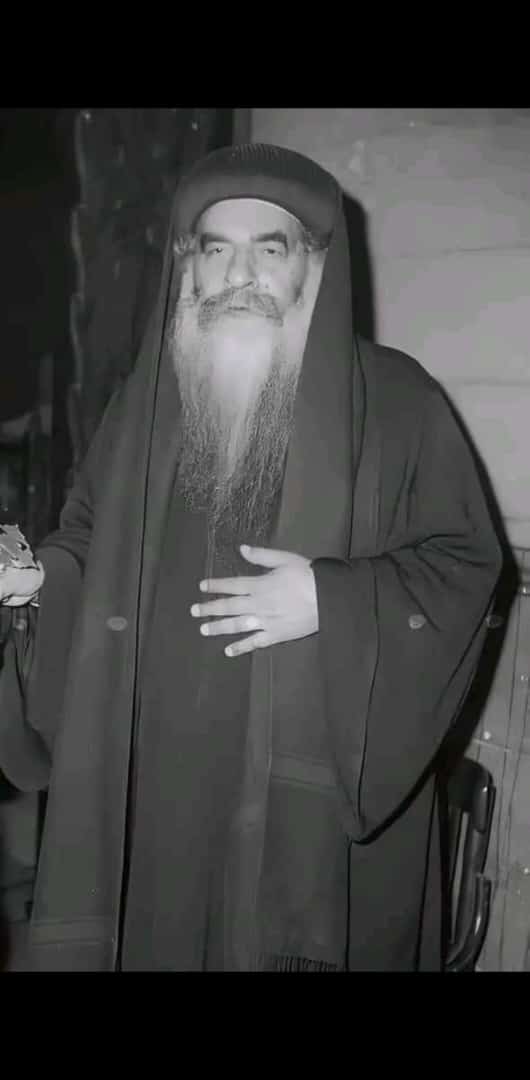 LTala3t's tweet photo. الايد اللي بتترفع ليك عمره مبتنزل غير وهي مجبوره الخاطر ♥♥♥ https://t.co/FLFtA8mQkd