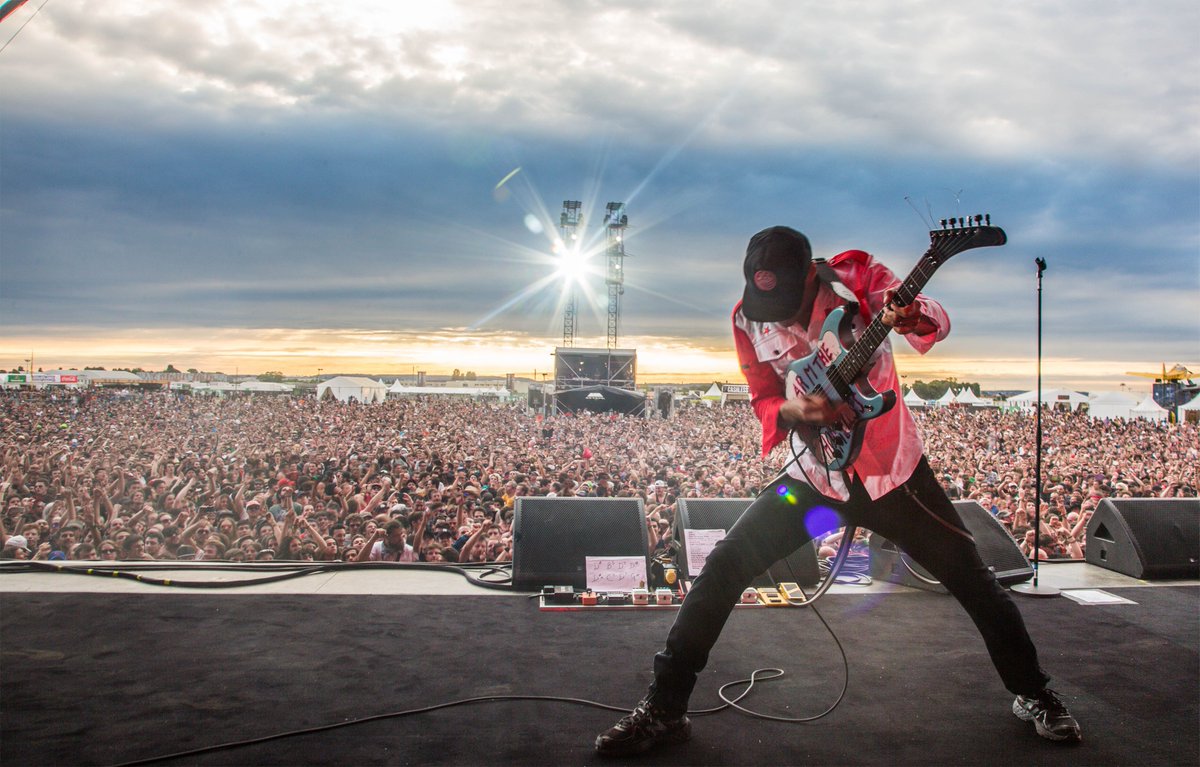 tmorello's tweet image. BRAZIL!! I’m excited to announce that I’ll be HEADLINING this year’s @bestofbluesrock Festival in São Paulo at Ibirapuera Parque. See you soon! eu estou tão feliz!