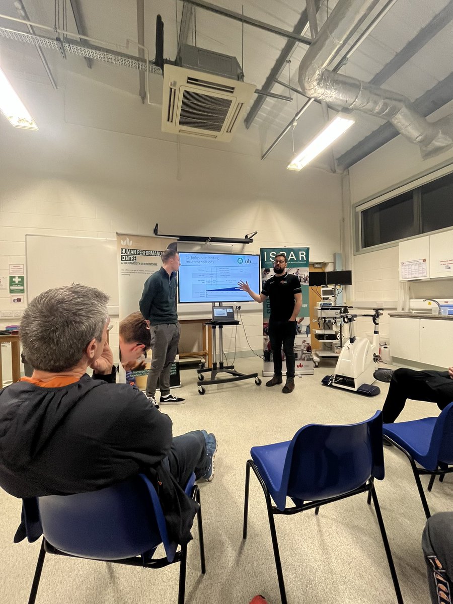 Great talk by <a href="/MikeLNewell/">Dr Mike Newell</a> and <a href="/Sagesportsci/">Sean Sage</a> on fuel and hydration for sport - <a href="/ISPAR_UoB/">ISPAR</a> <a href="/uniofbeds/">uniofbeds</a>