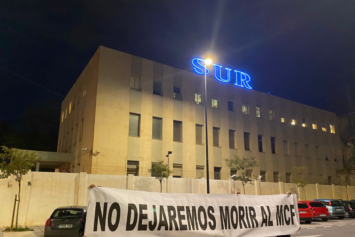 MCFnoserefunda's tweet photo. ¡DESPERTAD MALAGUISTAS!

@MalagaSuecia @MalaguistaLunes @pmalagatorrox
@COMEPIPASFRENTE @frentebokeron86 @PM_ARCHIDONA @puniversitariam @fpmalaguistas @FondoSur1904  @francisrumbamor @vitofx
@GuiricastPod @MCFsiderNT @alonsomlg
@Skywalkermlg @frani_ka @erslb01 @Chandeautor https://t.co/UISEy5FucH