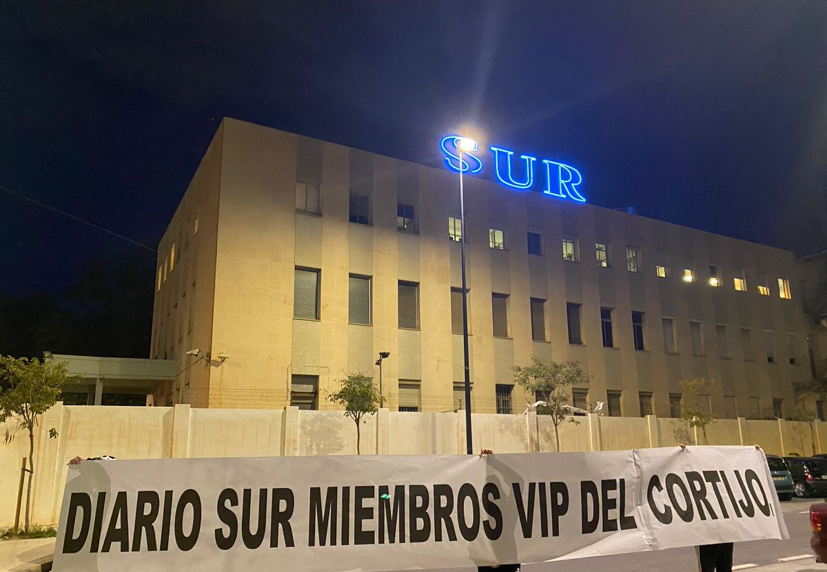MCFnoserefunda's tweet photo. ¡DESPERTAD MALAGUISTAS!

@MalagaSuecia @MalaguistaLunes @pmalagatorrox
@COMEPIPASFRENTE @frentebokeron86 @PM_ARCHIDONA @puniversitariam @fpmalaguistas @FondoSur1904  @francisrumbamor @vitofx
@GuiricastPod @MCFsiderNT @alonsomlg
@Skywalkermlg @frani_ka @erslb01 @Chandeautor https://t.co/UISEy5FucH