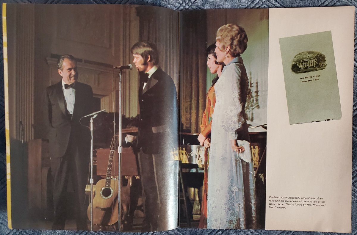 AllYearsCombine's tweet photo. Glen Campbell Tour Program 1972. Glen Travis Campbell (April 22, 1936 β August 8, 2017). #GlenCampbell #Tourprograms #Music #Alltheyearscombine https://t.co/IsGU50ycDW